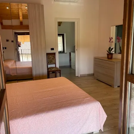 Con Vista Castello 3* Павоне-Канавезе