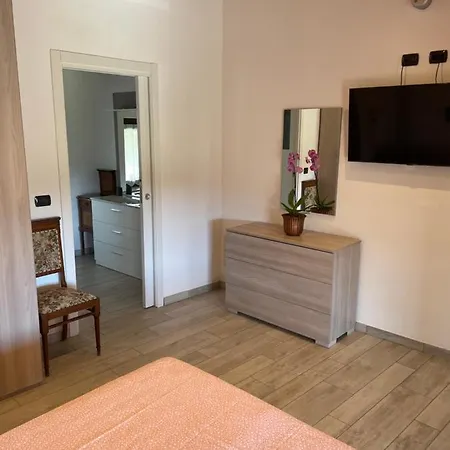 Affittacamere Con Vista Castello Pavone Canavese